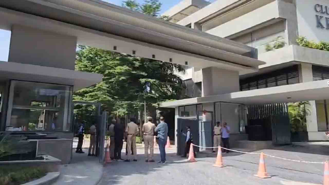 Harish Rao | హరీశ్‌రావు హౌస్‌ అరెస్ట్‌.. కోకాపేటలో భారీగా మోహరించిన పోలీసులు