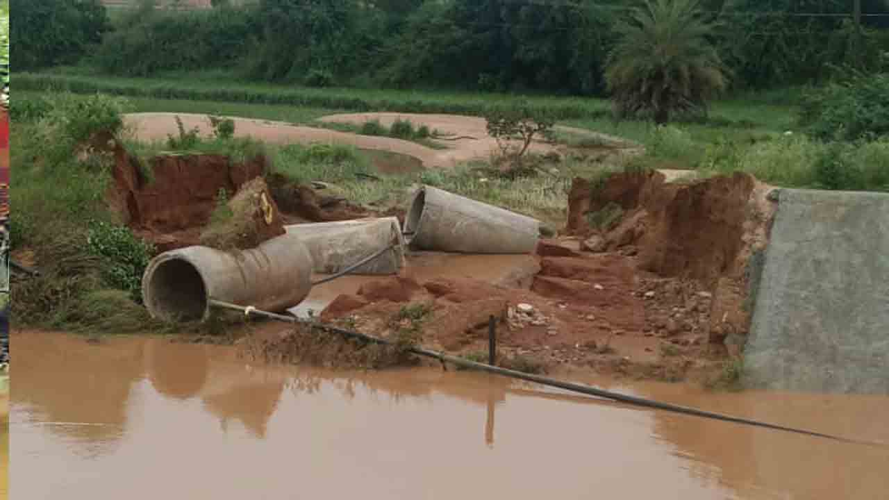 కాల్వలు.. కడగండ్లు