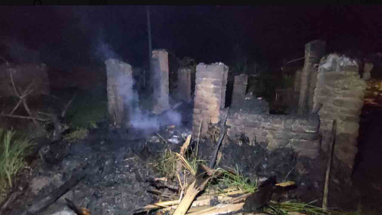 Dalit homes set on fire | బీహార్లో దారుణం.. 20కు పైగా దళితుల ఇళ్లకు నిప్పు