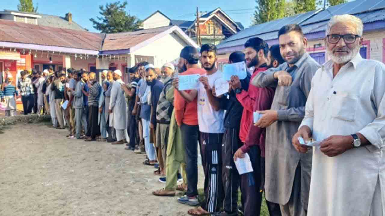 Jammu Kashmir | ముగింపు దశకు చేరుకున్న తొలి దశ పోలింగ్‌.. 50 శాతం మేర ఓటింగ్‌ నమోదు