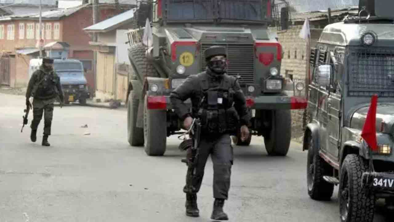 Infiltration Attempt | సరిహద్దుల్లో చొరబాటుకు యత్నించిన ముష్కరులు.. మట్టుబెట్టిన సైన్యం