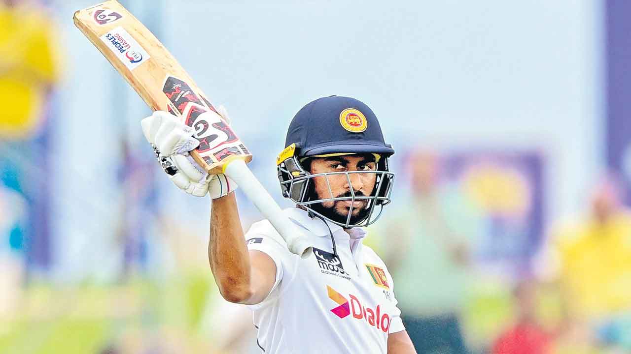 లంక 602/5 డిక్లేర్డ్