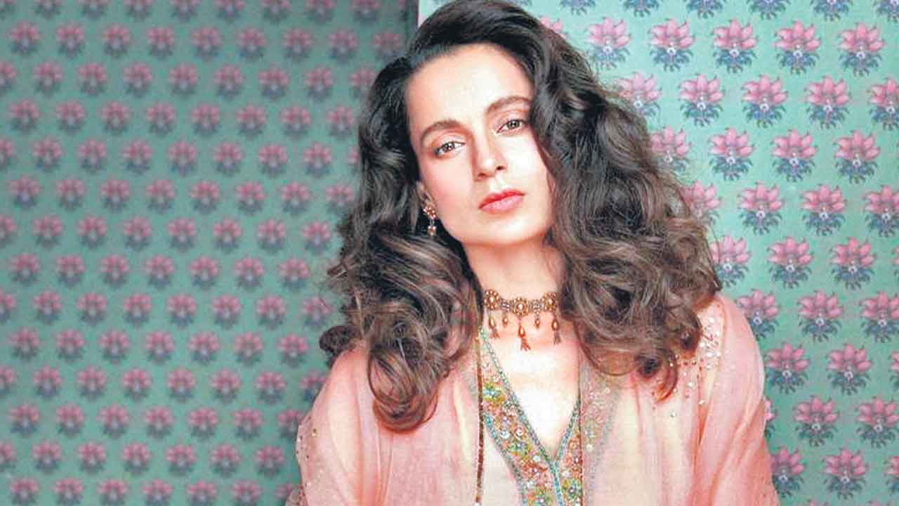 బంగ్లాను అమ్మక తప్పలేదు