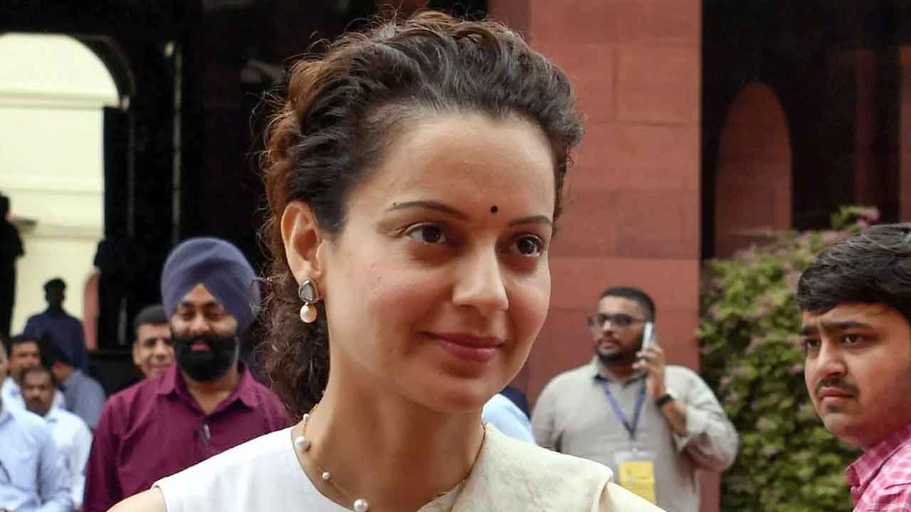 కంగన రనౌత్‌కు సమన్లు