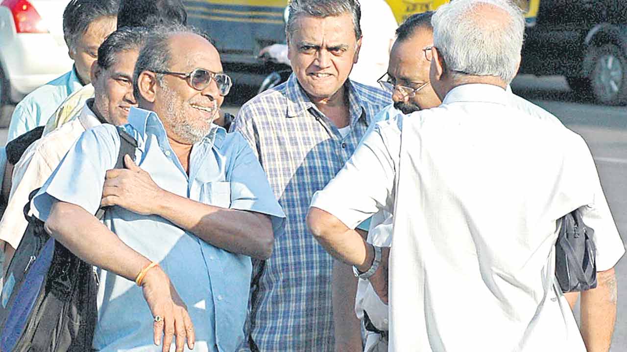 రిటైర్డ్‌ ఉద్యోగులకు బెనిఫిట్స్‌ ఏవి?