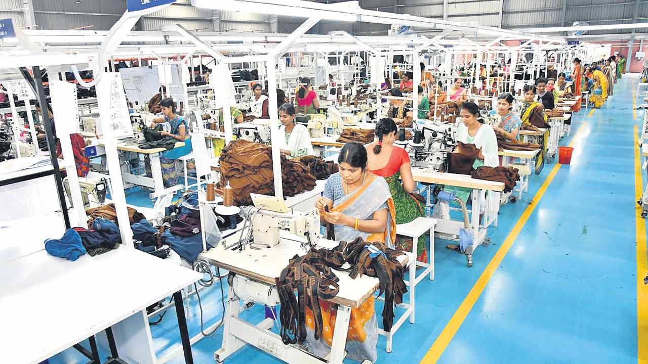 అప్పారెల్‌ పార్క్‌లో టెక్స్‌పోర్ట్‌ ఇండస్ట్రీస్‌