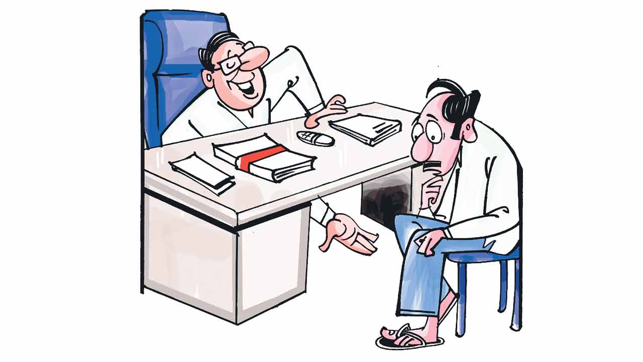 రైస్‌మిల్లర్స్‌ అసోసియేషన్‌ నుంచి అధికారులకు భారీ ముడుపులు?