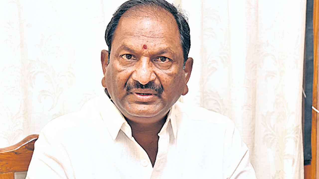 స్పీకర్‌ సరైన నిర్ణయం తీసుకోవాలి