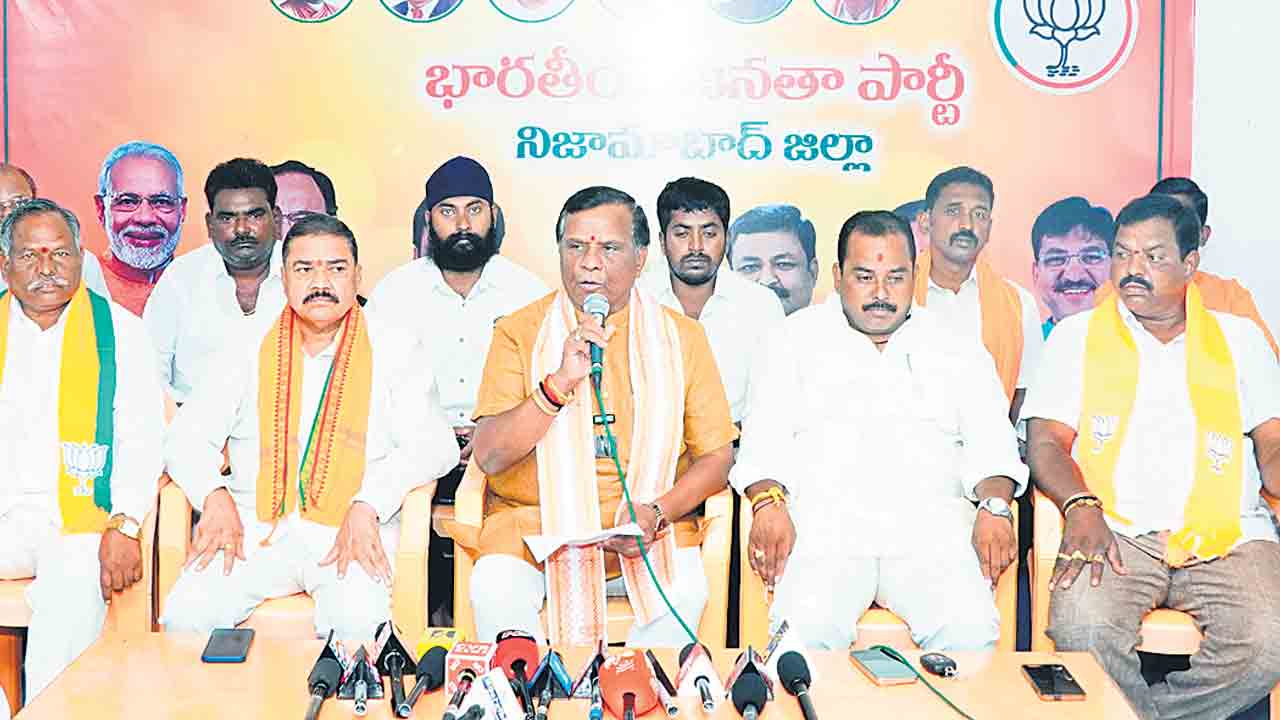 జిల్లా పేరును ఇందూరుగా మార్చాలి