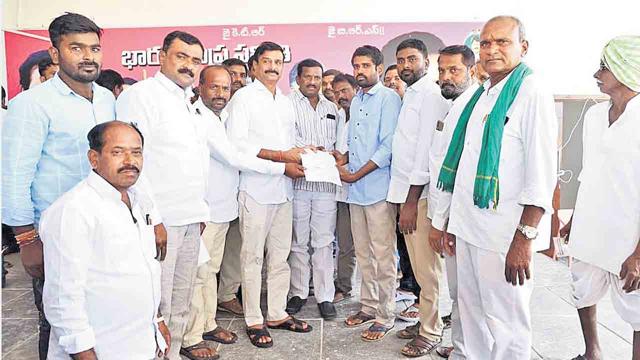 హైడ్రా పేరిట.. కాంగ్రెస్‌ హైడ్రామా