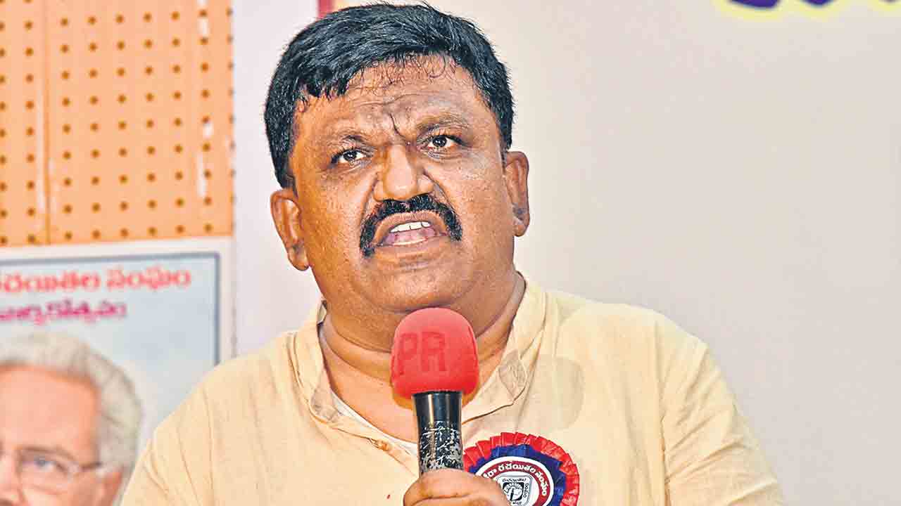 దౌర్జన్యాలను ధిక్కరించిన ధీశాలి దాశరథి