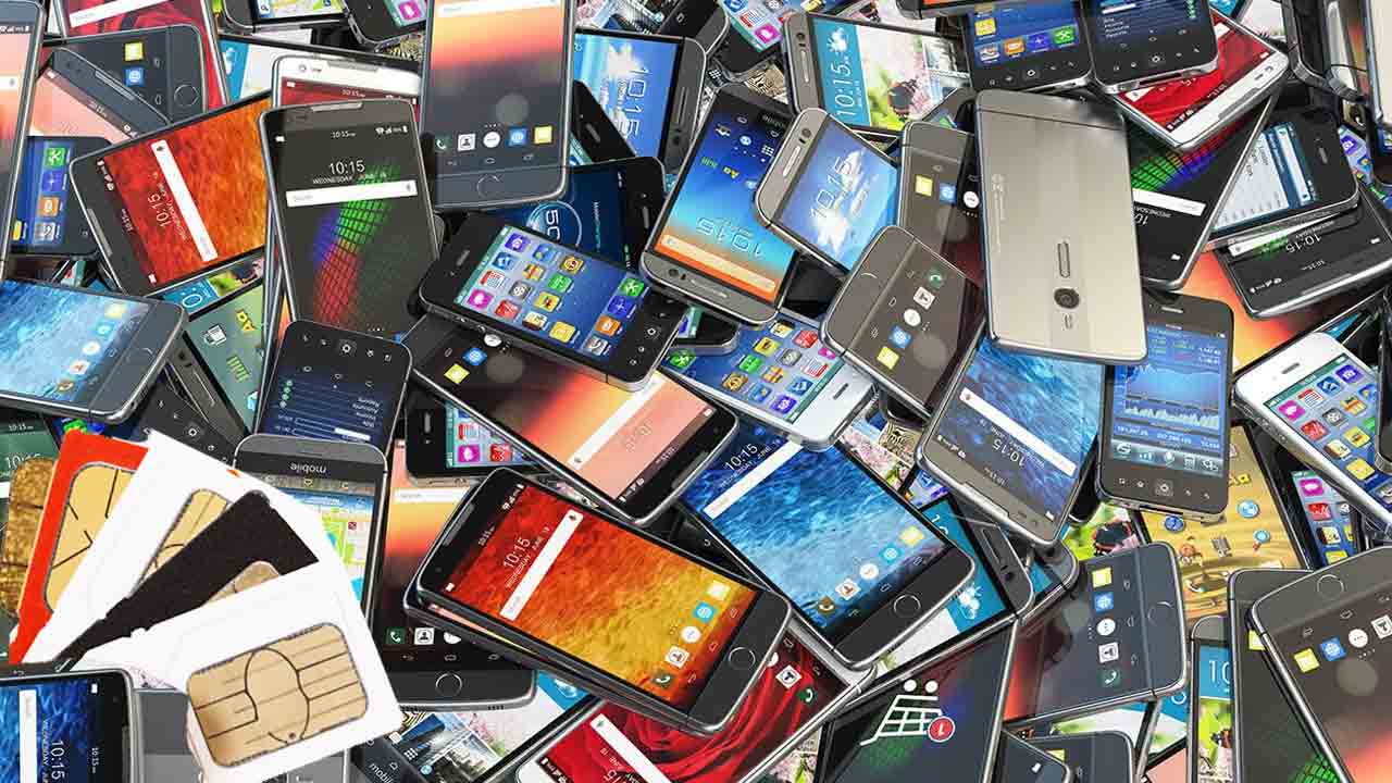 SIM Cards | 2.26 లక్షల మొబైల్ ఫోన్ల బ్లాక్ .. కేంద్ర టెలికం శాఖ యోచన..!
