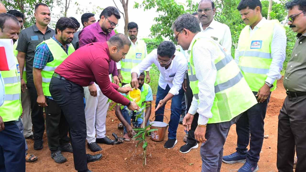 సోలార్‌ గ్రామంగా తీర్చిదిద్దాలి