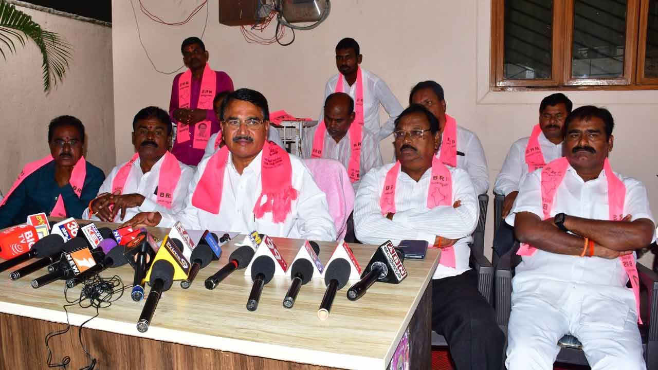 పాలమూరుపై నిర్లక్ష్యమెందుకు?