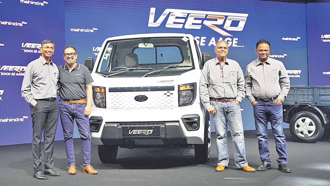 మహీంద్రా తేలికపాటి వాణిజ్య వాహనాలు