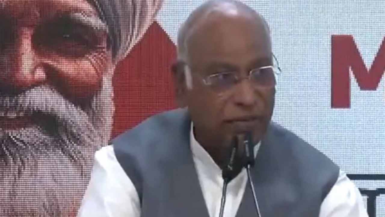 Mallikarjun Kharge | హర్యానాలో అసెంబ్లీ ఎన్నికల వేడి.. ఆ రాష్ట్ర సర్కారుపై ఖర్గే వ్యంగ్యాస్త్రాలు