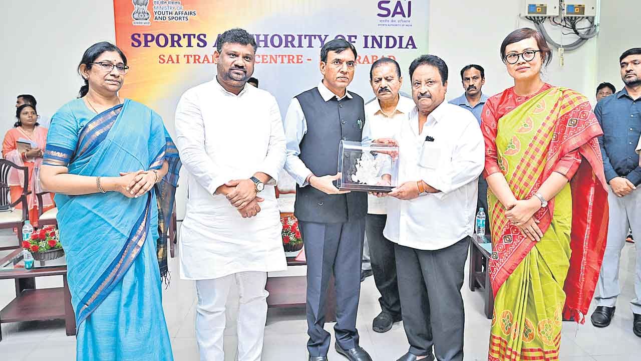 రాష్ట్ర క్రీడాభివృద్ధికి సహకరించండి