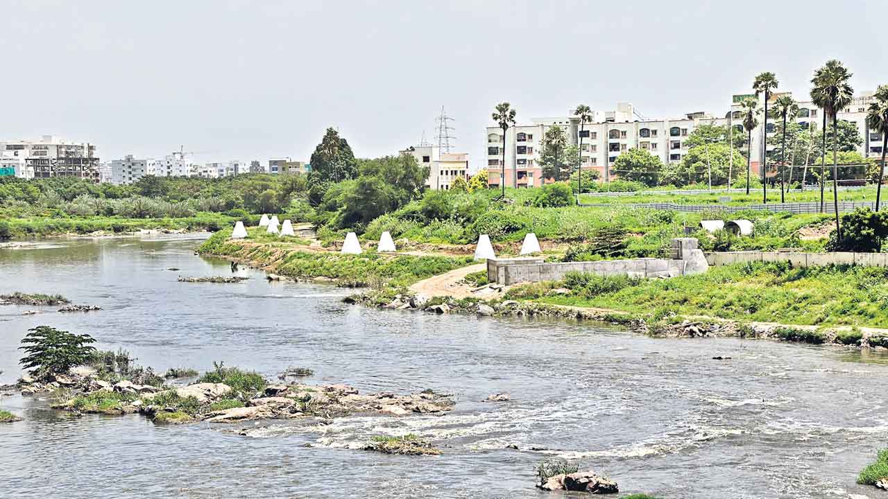 Musi River | మూసీలోకి యథేచ్ఛగా రసాయన వ్యర్థాలు.. చూసీచూడనట్టు అధికారులు