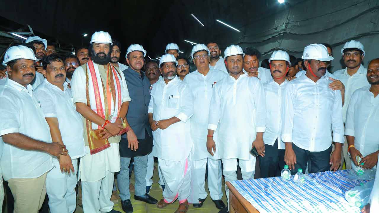 ప్రాజెక్టుల పూర్తికి ప్రభుత్వం సిద్ధం