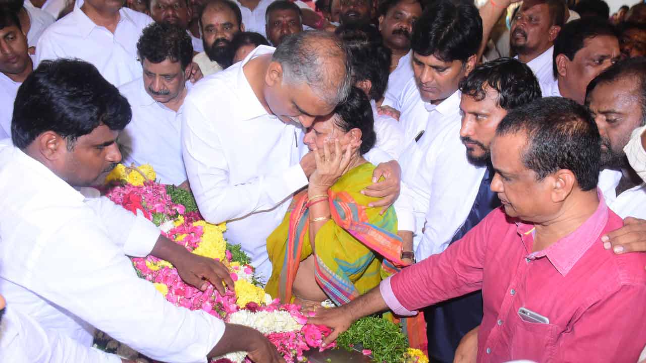 జిట్టాకు కన్నీటి వీడ్కోలు