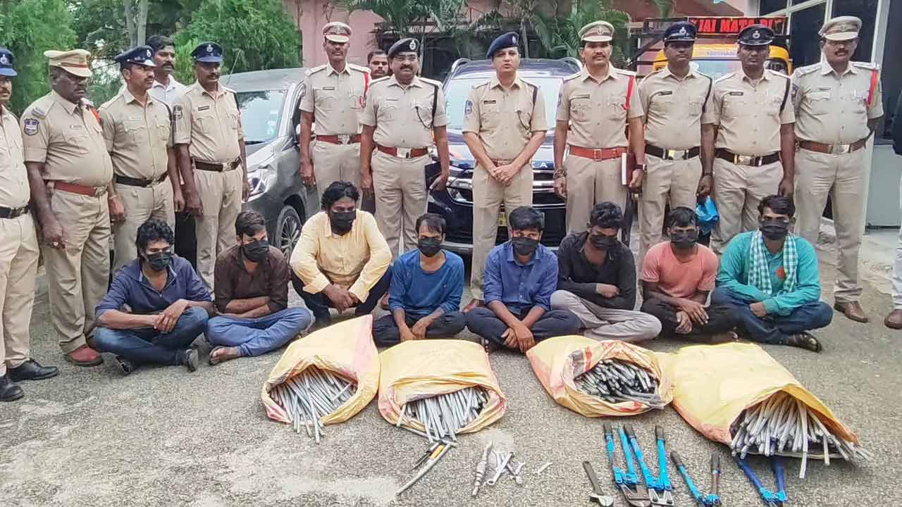 అంతర్రాష్ట్ర దొంగల ముఠా అరెస్ట్ట్‌