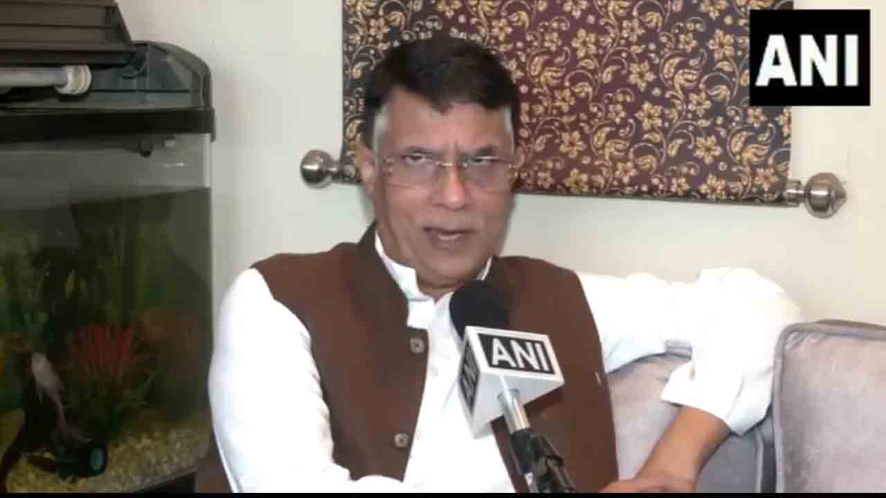 Pawan Khera | కాషాయ పాలకులు యువత జీవితాలను నాశనం చేశారు : పవన్‌ ఖేరా