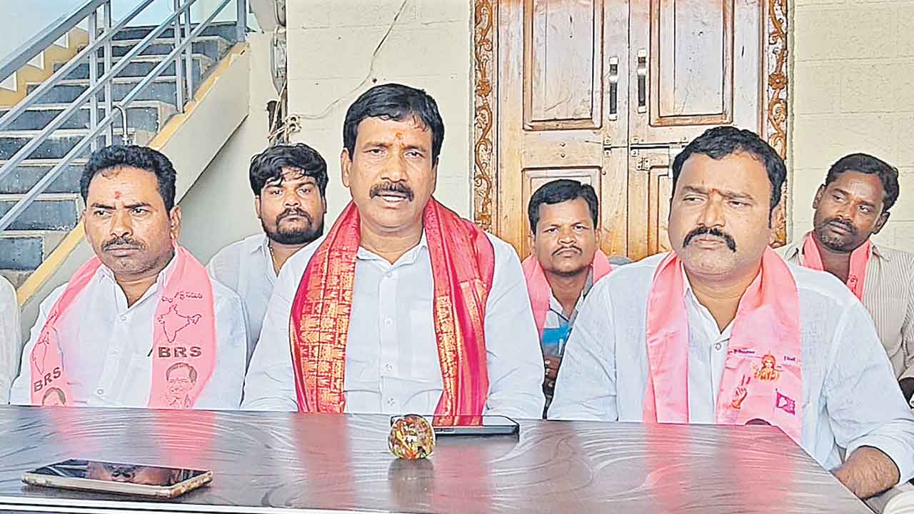 కొడంగల్‌లో ఫార్మా కంపెనీని అడ్డుకుంటాం