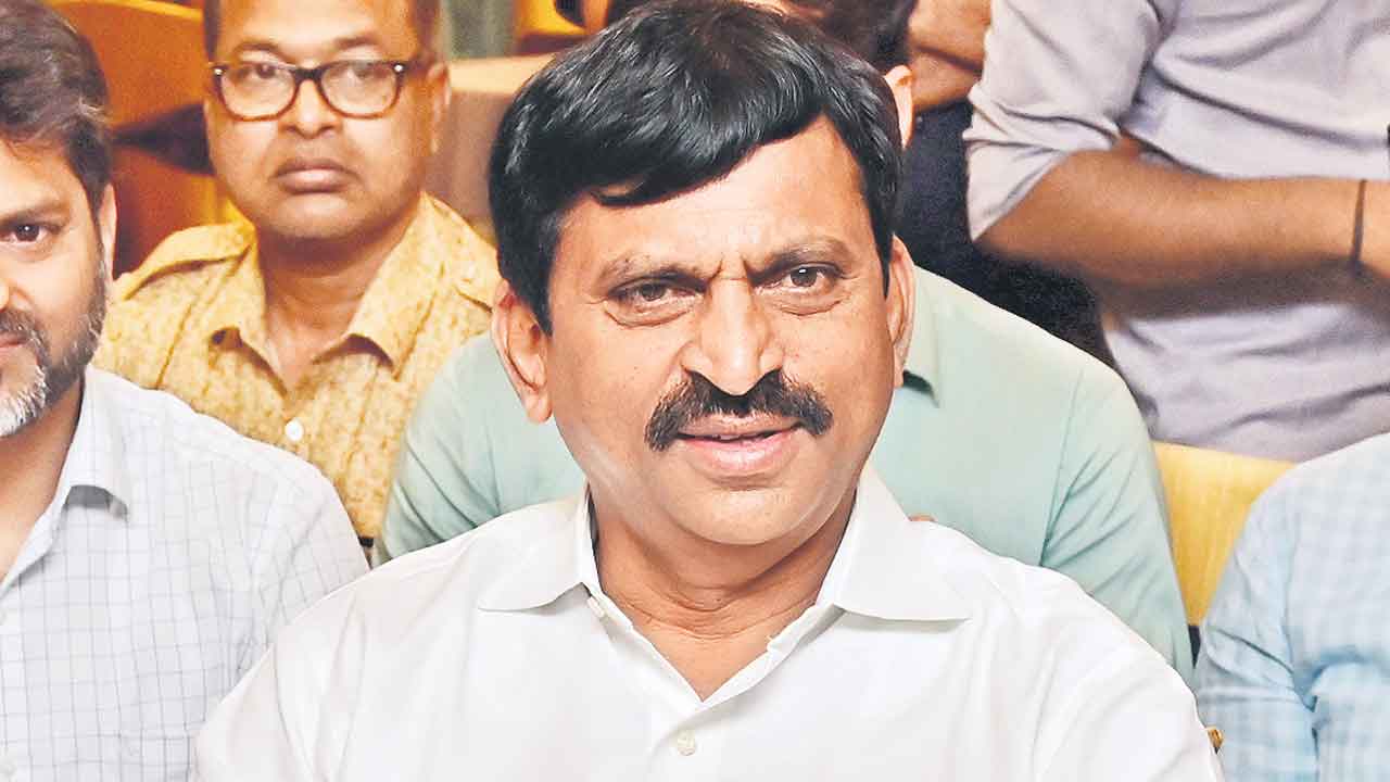 ముందస్తు చర్యలతోనే 3 వేల మందిని రక్షించాం: పొంగులేటి