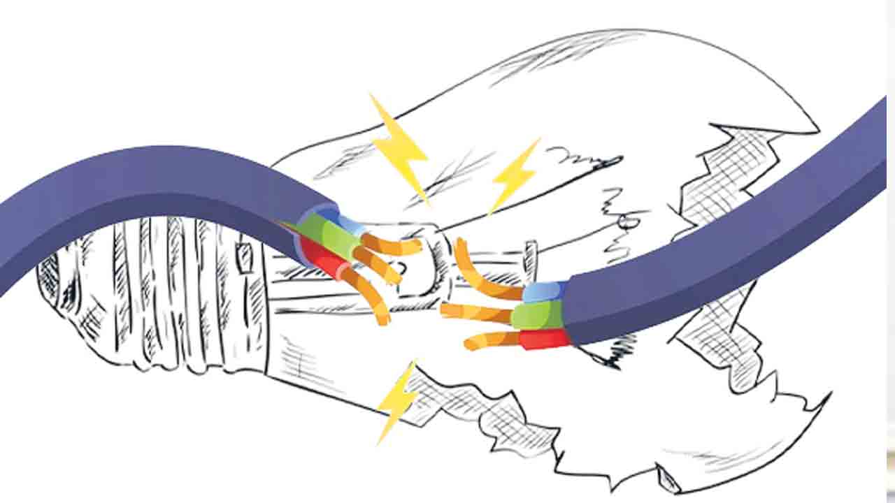 Power Cuts | భారీ వర్షం.. విద్యుత్‌ వ్యవస్థ ఆగమాగం