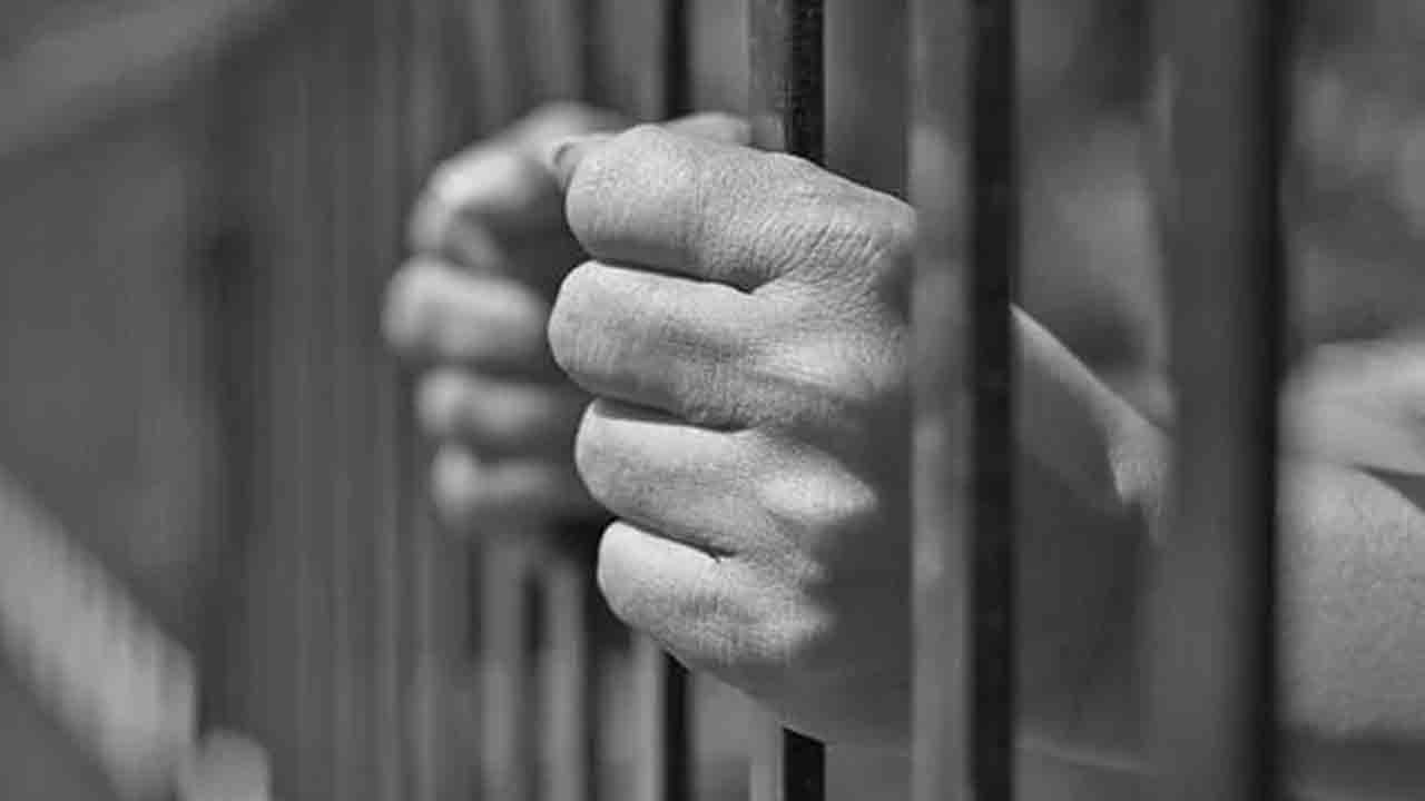 Prison | జైలును బద్దలు కొట్టి తప్పించుకునేందుకు యత్నం.. తొక్కిసలాటలో 129 మంది ఖైదీలు మృతి