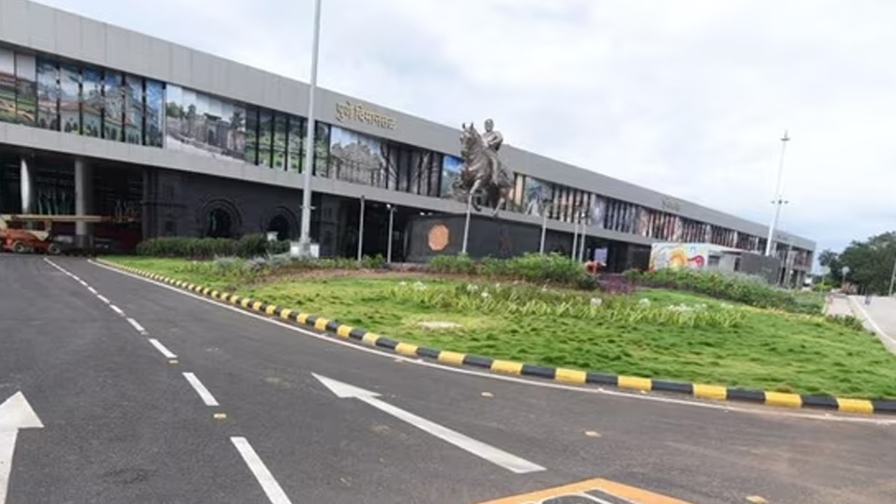 Pune airport | షిండే సర్కారు కీలక నిర్ణయం.. పుణె విమానాశ్రయం పేరు మార్పు..!