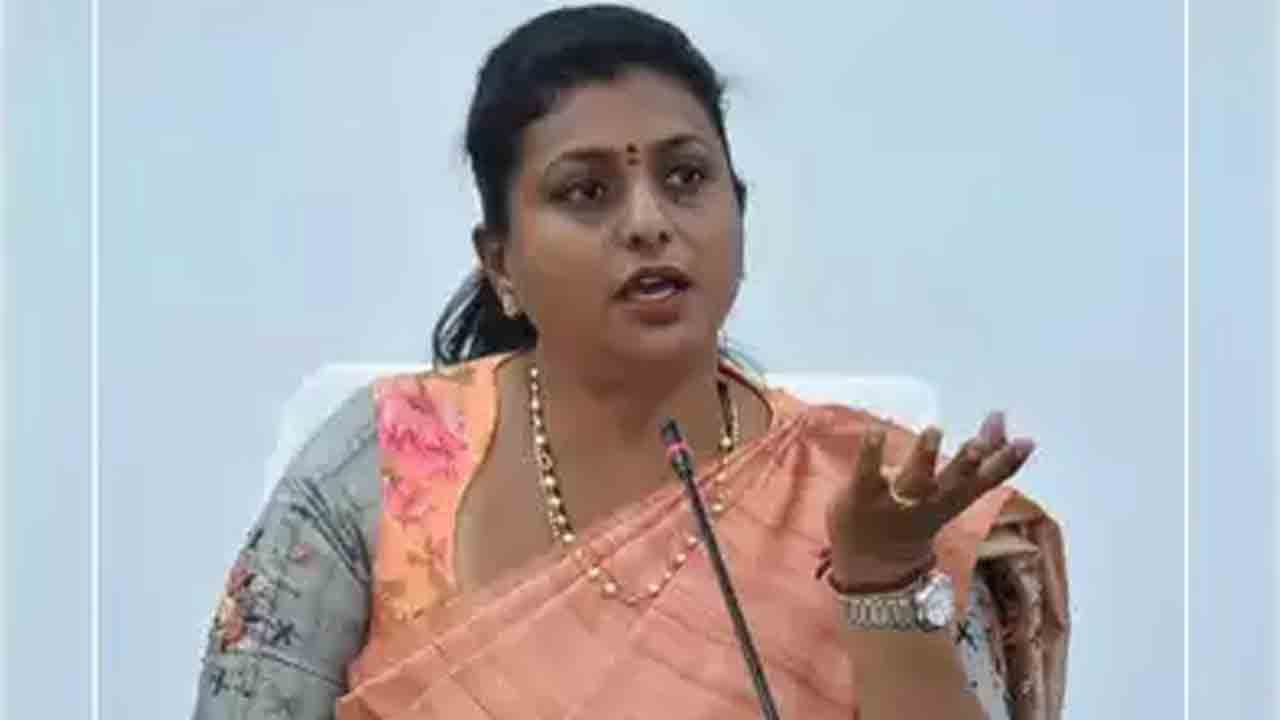 Roja | పవన్‌ స్వామి.. మీరు దీక్ష చేయాల్సింది ప్రసాదాల కోసం కాదు.. మాజీ మంత్రి రోజా సంచలన వ్యాఖ్యలు