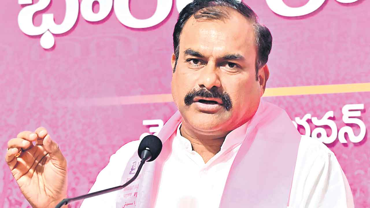 రేవంత్‌తో బీజేపీ నేతల కుమ్మక్కు