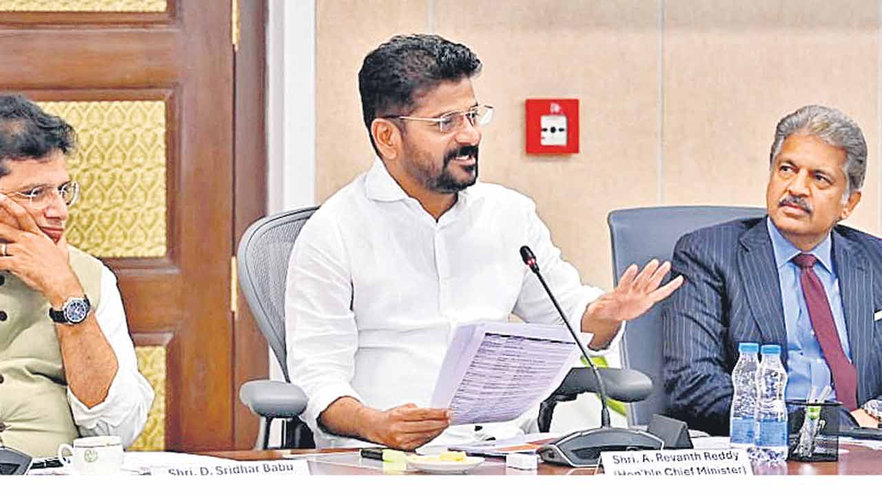 దేశానికే ఆదర్శంగా స్కిల్ వర్సిటీ