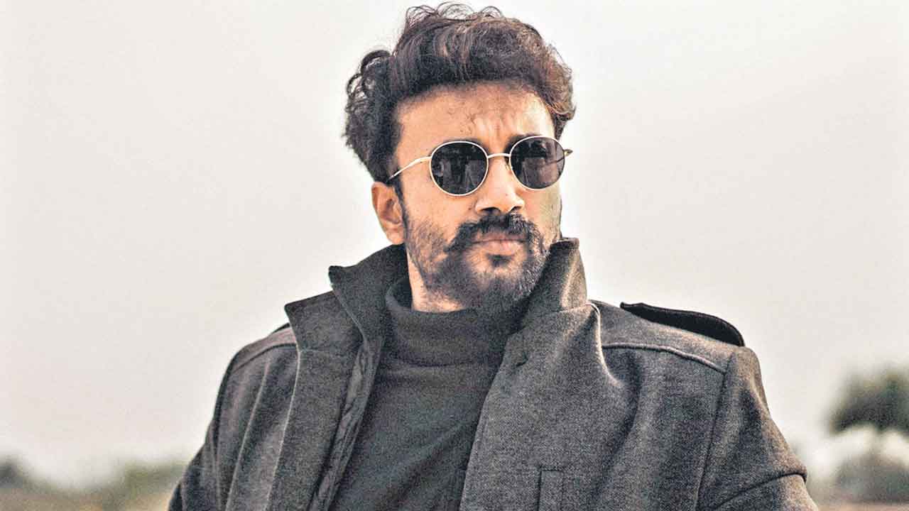 మల్టీస్టారర్‌ జీబ్రా