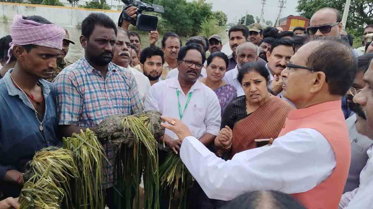Union Minister Shivaraj Singh | రైతులు ఆత్మస్థైర్యం కోల్పోవద్దు .. ప్రభుత్వాలు అండగా ఉంటాయి : కేంద్ర మంత్రి