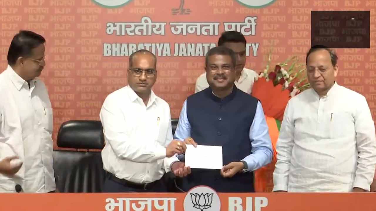 Sujeet Kumar | బీజేడీ సస్పెండ్‌ చేసింది.. బీజేపీ కండువా కప్పింది..!