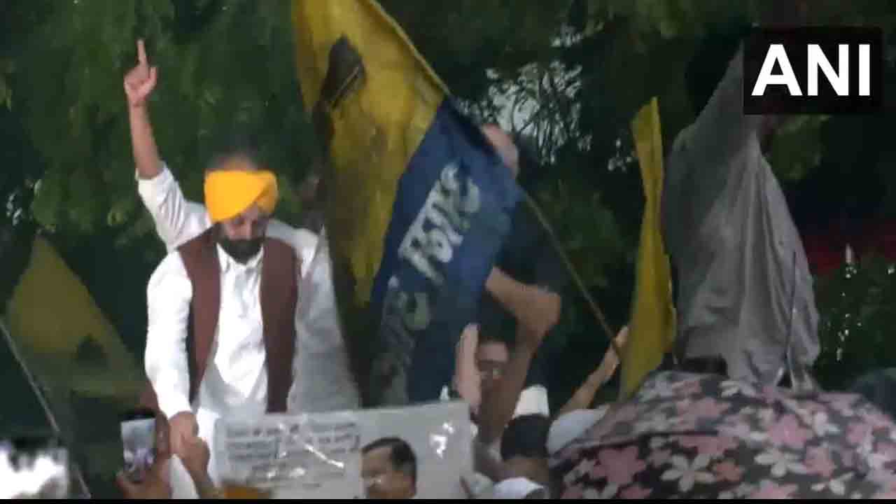 Arvind Kejriwal | మరికాసేపట్లో కేజ్రీవాల్‌ విడుదల : తీహార్‌ జైలు వద్దకు ఆప్‌ అగ్ర నేతలు