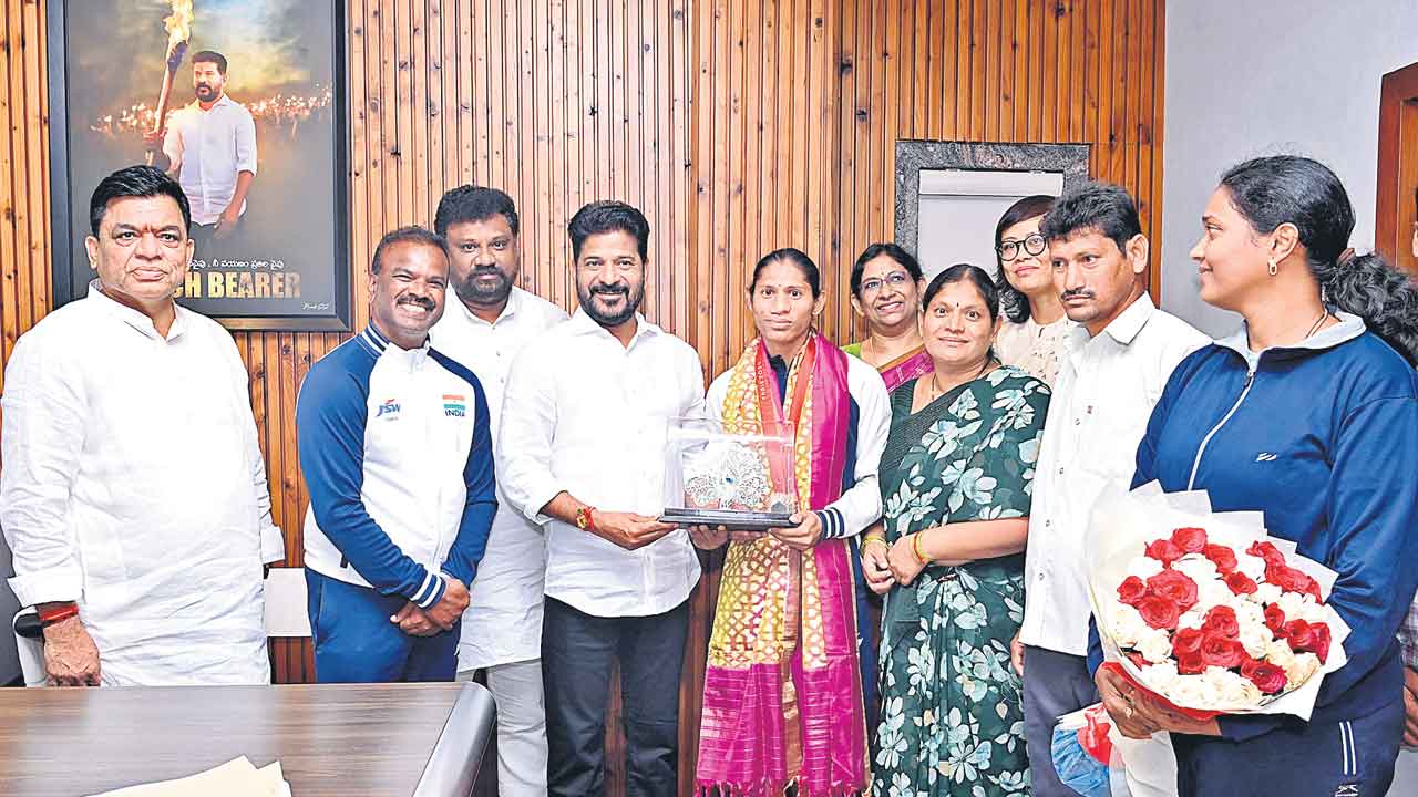 Deepthi Jeevanji | పారాలింపిక్స్‌లో కాంస్య పతకం.. దీప్తికి కోటి నజరానా