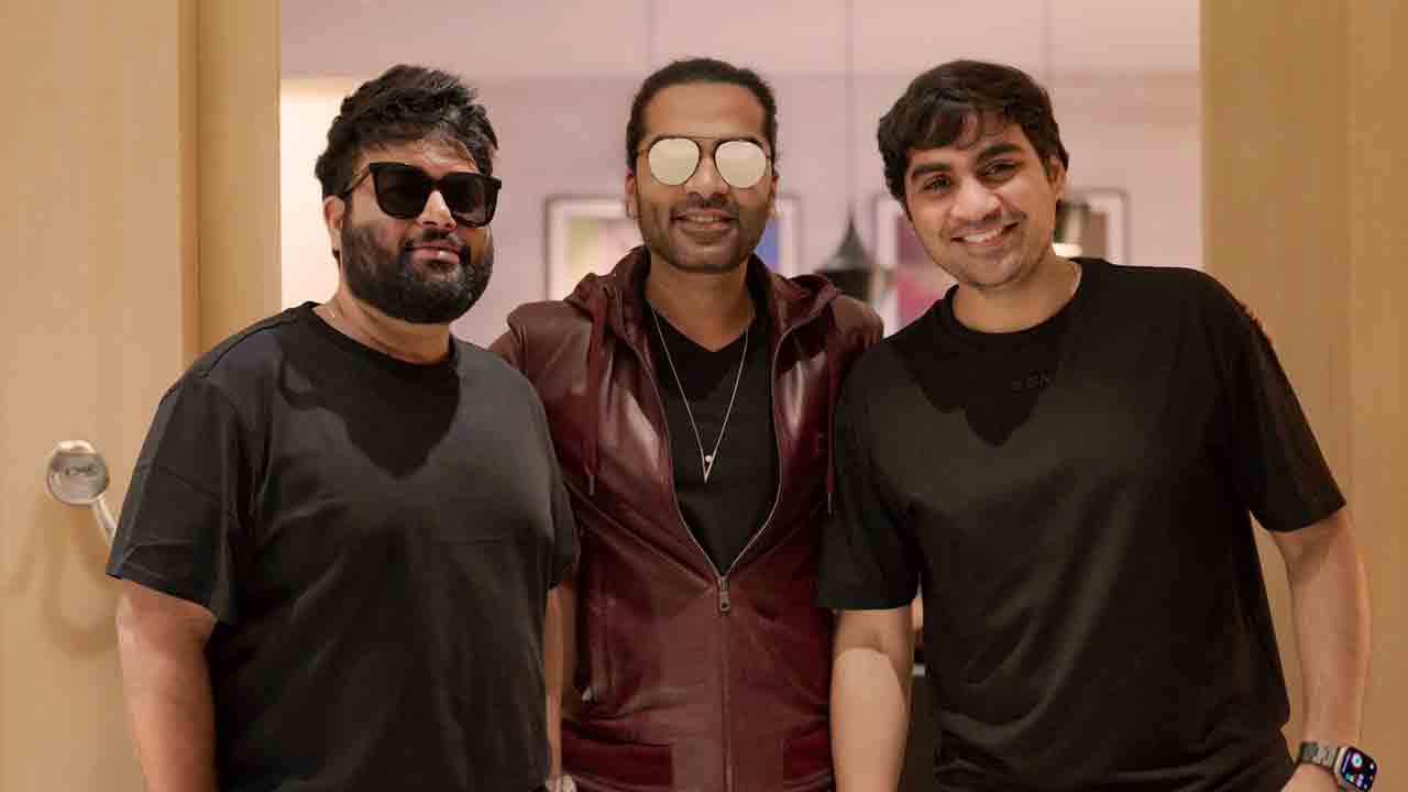 They Call Him OG | ఓజీ డైరెక్టర్, థమన్తో శింబు.. క్రేజీ న్యూస్ ఏంటో తెలుసా..?