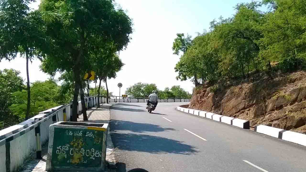 Tirumala | తిరుమల ఘాట్‌ రోడ్లలో ద్విచక్ర వాహనాలు నిషేధం