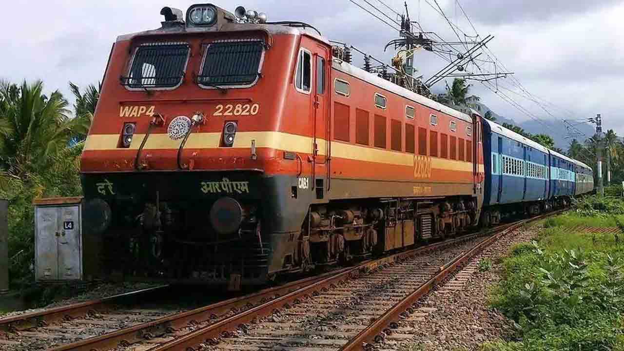 16 ప్రత్యేక రైళ్లు ఏర్పాటు