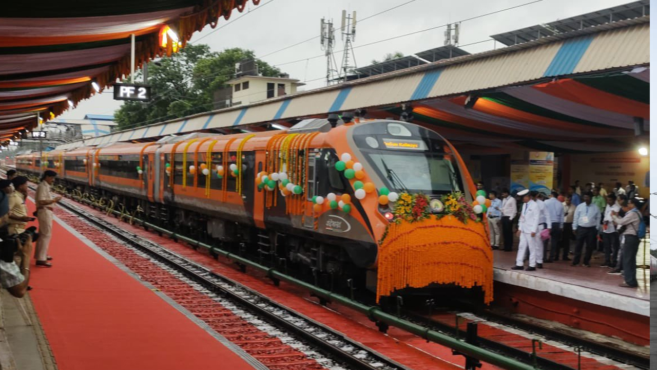 Vande Bharat | నాగ్‌పూర్‌-సికింద్రాబాద్‌ మధ్య వందే భారత్‌..! టికెట్‌ ధర.. టైమింగ్స్‌, స్టాప్స్‌ ఫుల్‌ డిటేయిల్స్‌ ఇవే..!