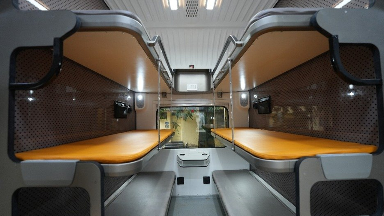 Vande Bharat Sleeper 02