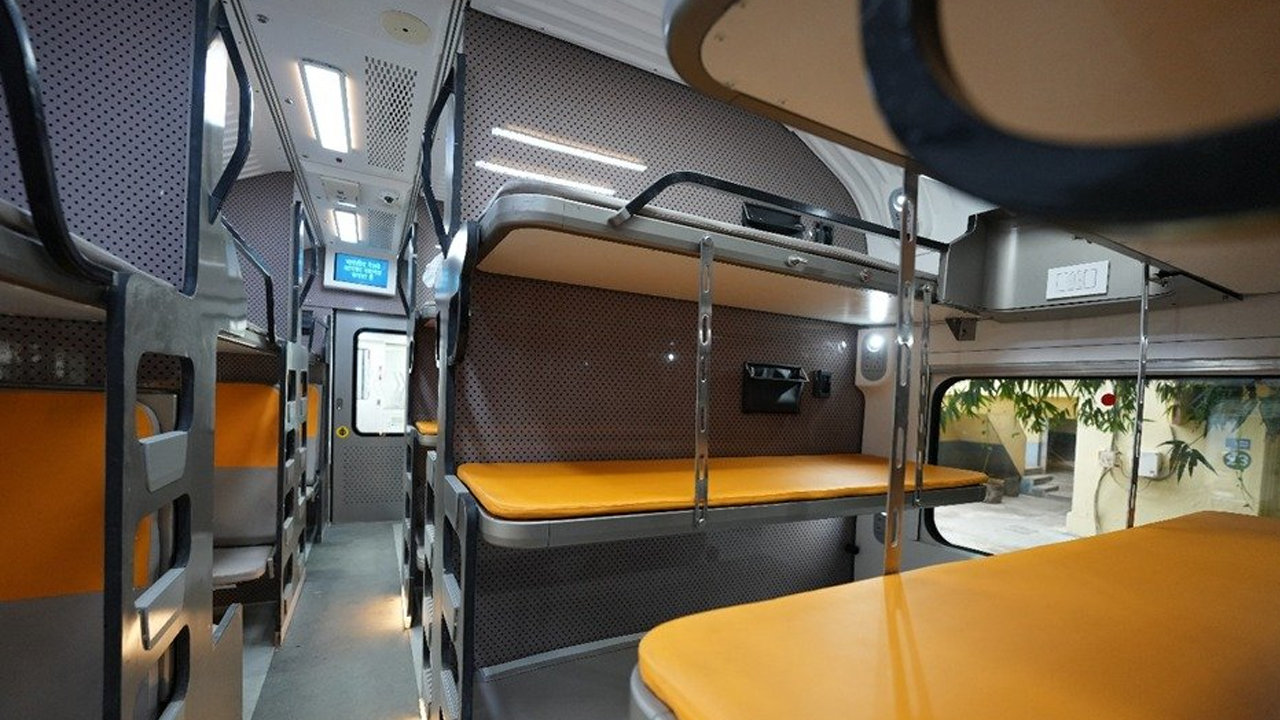 Vande Bharat Sleeper 03