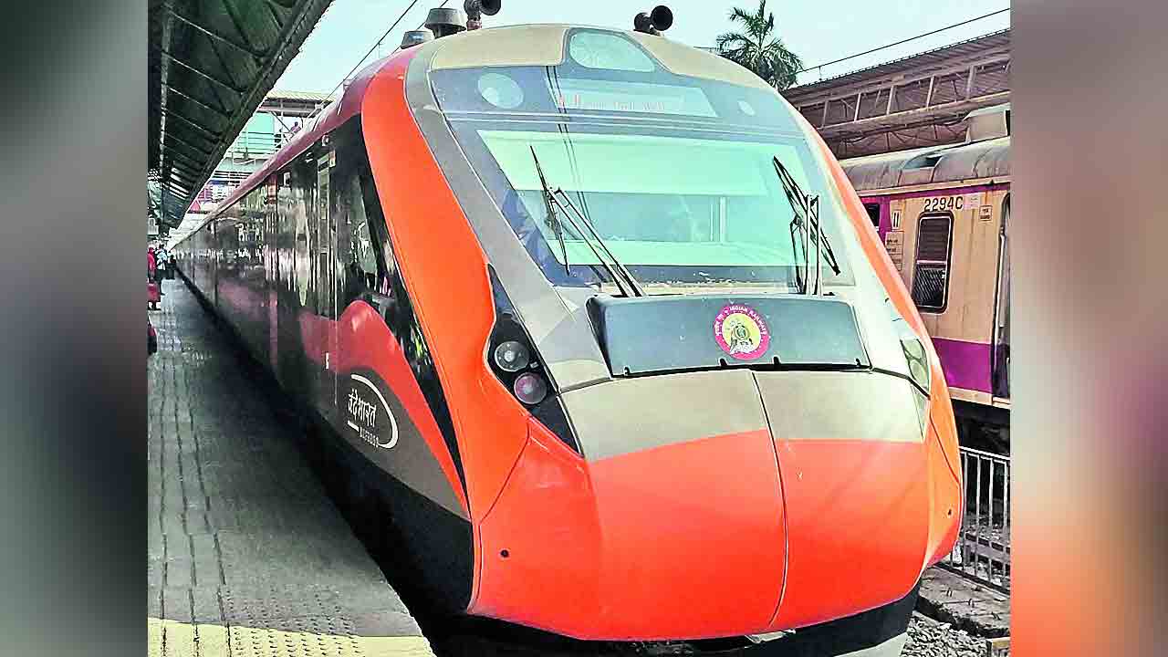 కాజీపేట మీదుగా వందేభారత్‌ రైలు