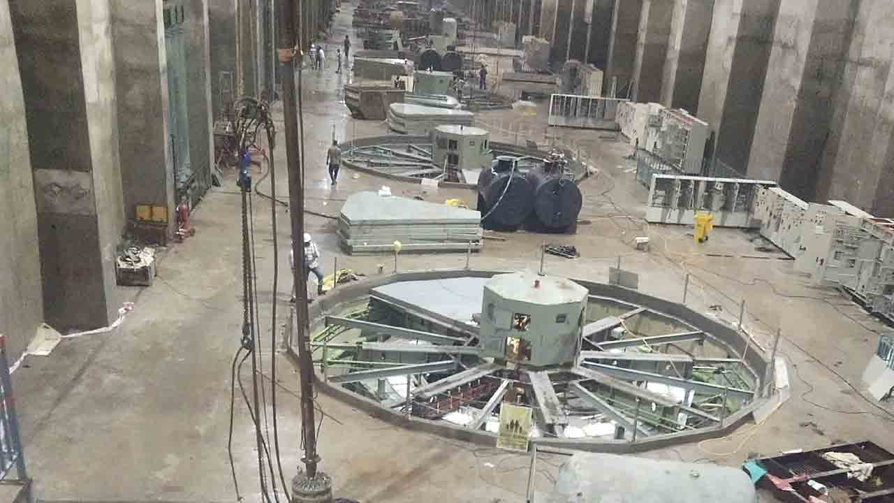 తేలిన మోటర్లు