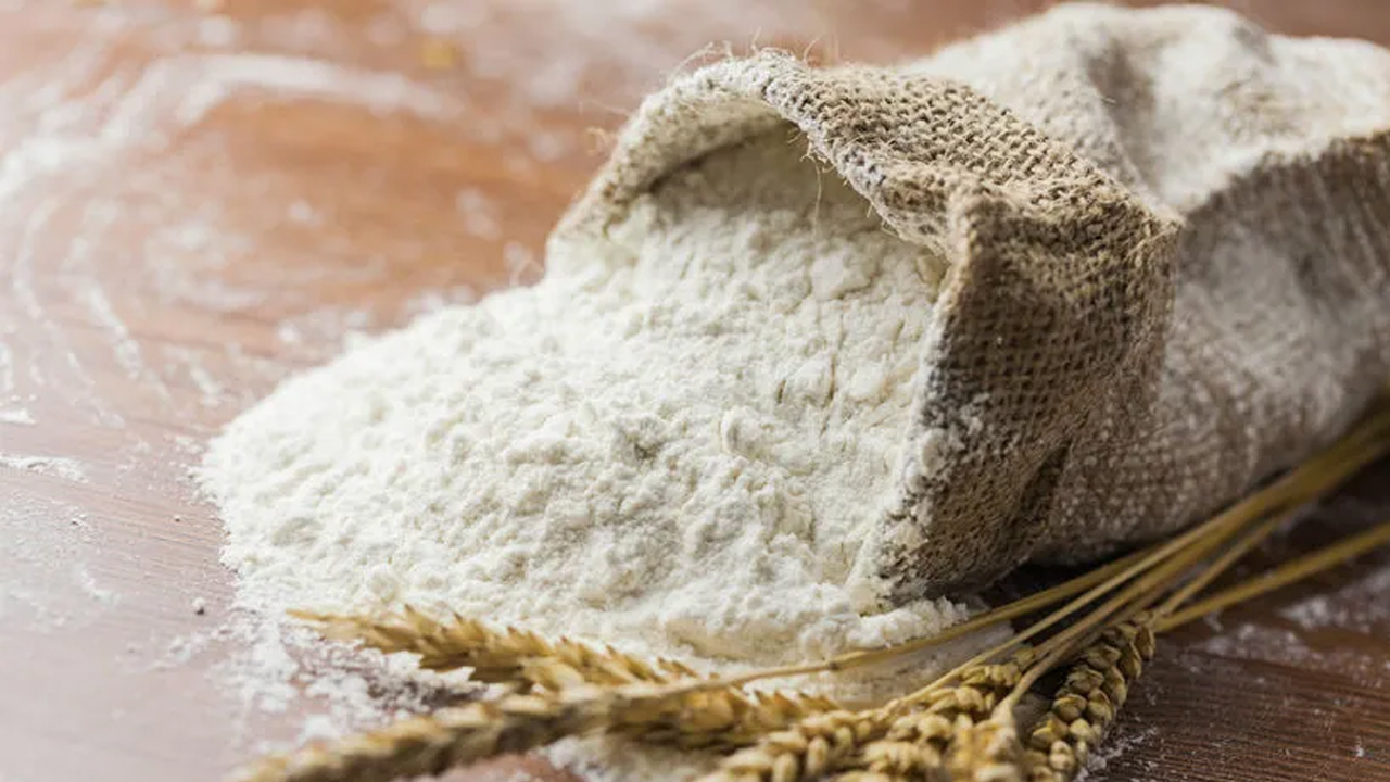 Wheat Prices | పండుగలకు ముందు సామాన్యులకు షాక్‌.. భారీగా పెరుగుతున్న గోధుమ పిండి ధరలు..!