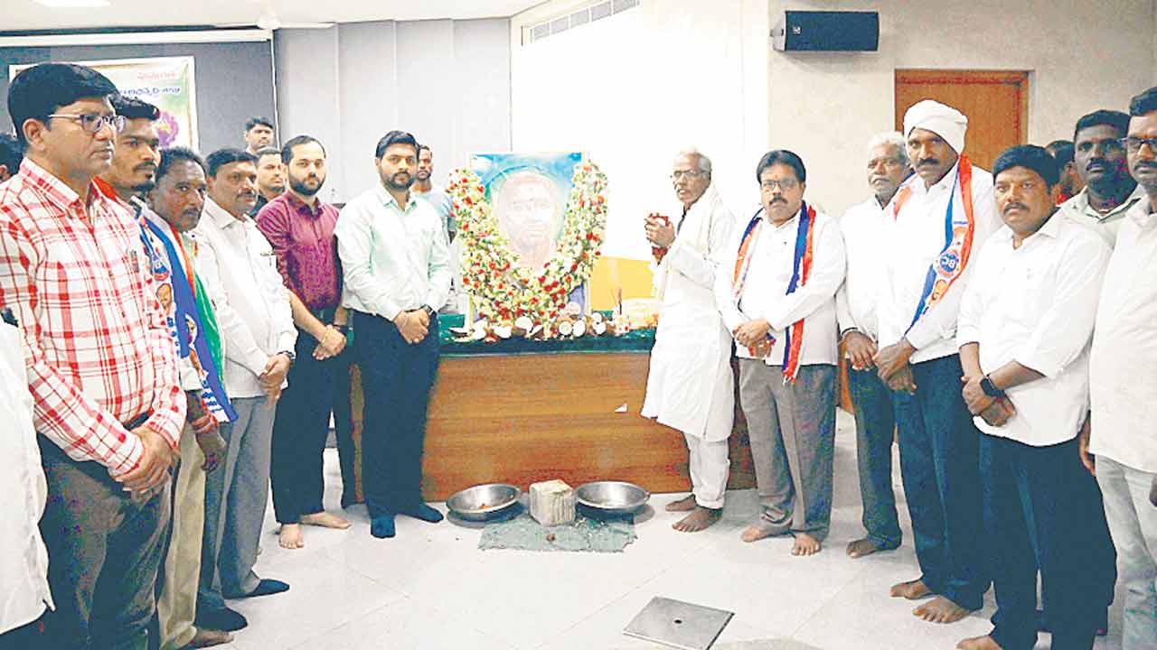 చాకలి ఐలమ్మ జీవితం స్ఫూర్తిదాయకం