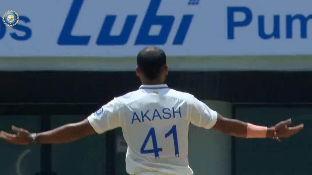 Akash Deep: వ‌రుస బంతుల్లో రెండు వికెట్లు తీసిన ఆకాశ్ దీప్‌.. వీడియో